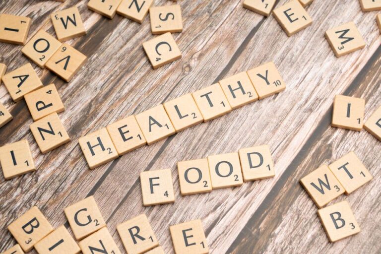 コンビニ たんぱく質が摂れる食品 朝昼夜の使い分けガイド完全まとめのイメージ
