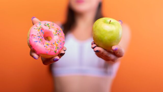 ダイエット中のナッツ間食 適正量と食べ方まとめ｜コンビニおすすめ商品