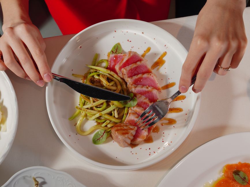 外食でダイエットするなら?太りにくいメニューの選び方 関連イメージ1