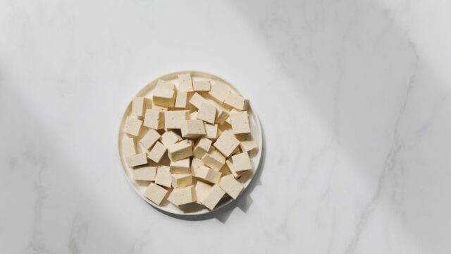 コンビニでたんぱく質を摂るなら？朝食・昼食・間食・筋トレ後の選び方