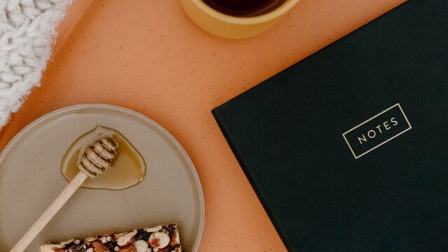 ダイエット中の間食カロリー管理まとめ｜何kcalまでOK？おすすめ食品と選び方の要点まとめ